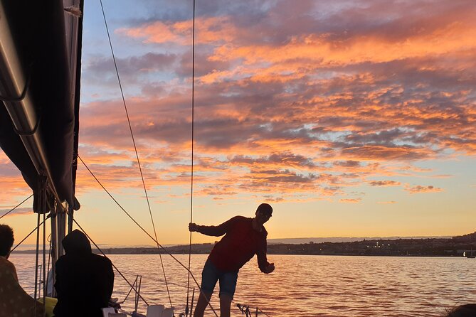 Daytime/Lisbon Sunset Boat with history and wine (small group) - Value check: is $48.27 worth your evening?