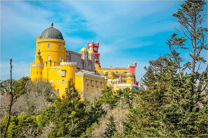 DayTrip from Lisbon to Sintra+Cascais PRIVATE TOUR-small groups - Key highlights in plain terms