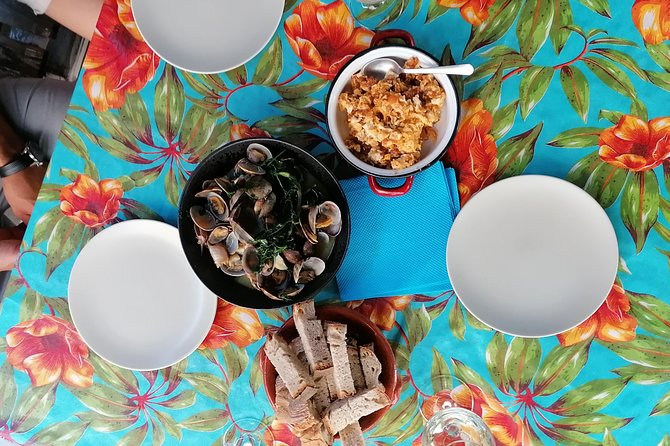 Dinner at at local's chef sweet home - Wine pairings across Portuguese regions (and how to enjoy them)