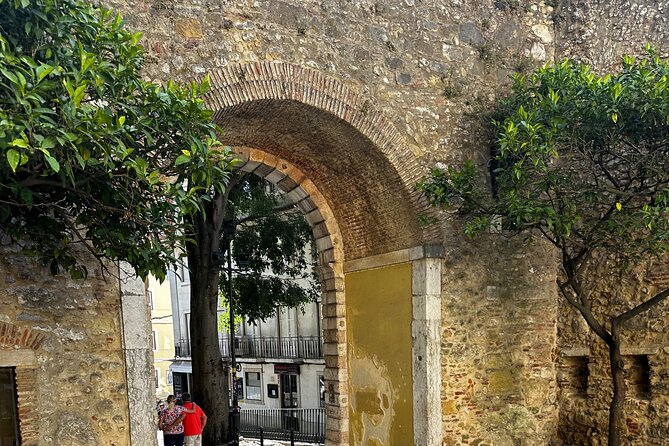 Discover Ancient Lisbon of Tuk Tuk with a local guide - Bairro da Graça: Tiles, Color, and a Neighborhood Opinion You Can Trust