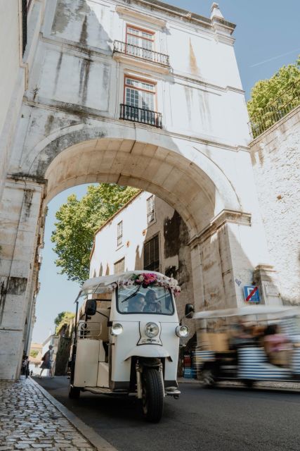 Discover Lisbon 4h Tuk Tuk - Belem in a big way: Jerónimos Monastery, Belem Tower, and the monuments of discovery