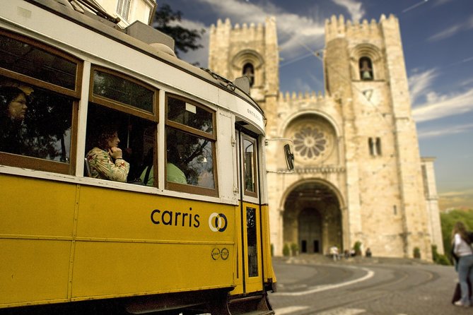 Discover Lisbon's Alfama: Secrets of the Old Town - Teatro Nacional Dona Maria II, learned from the outside