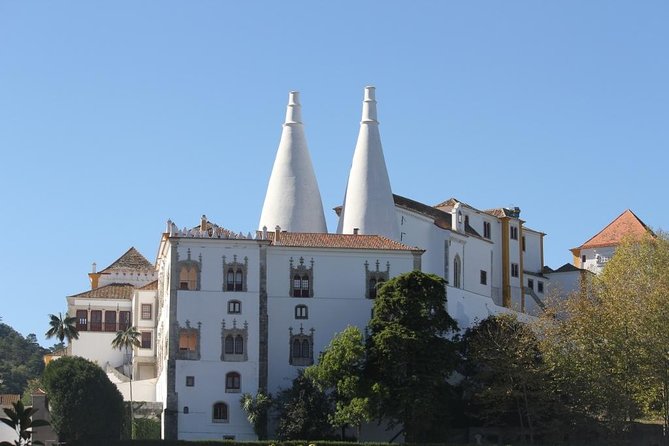 Discover Sintra and Cascais by comfy van - Private Full Day Tour - Picking your one Sintra monument inside UNESCO Sintra