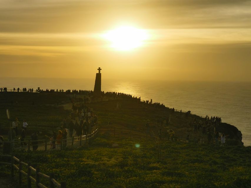 Discover Sintra and Cascais in a Portuguese 4WD - Lunch Stop: Traditional Food, Not Included