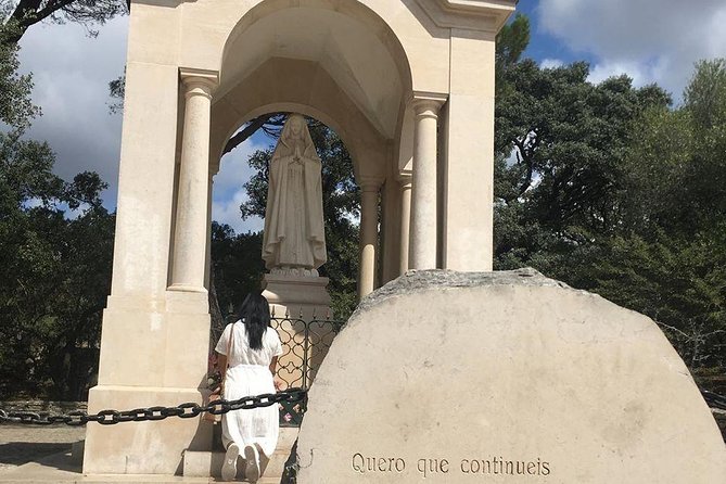 Divine Fátima Full Day Private Tour from Lisbon - Back to Valinhos: The Sacred Quiet of Loca do Anjo