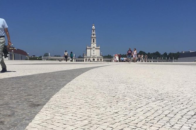 Divine Fátima Full Day Private Tour from Lisbon - English Mass Time and Personal Prayer Space