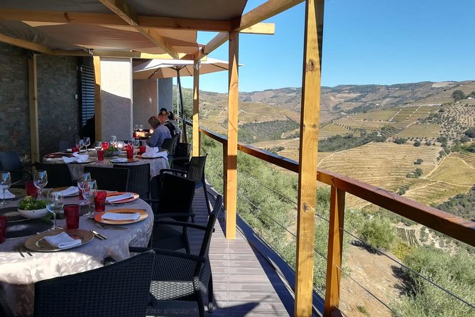 Douro Valley Private Wine Tour From Lisbon - Peso da Régua: the quick break that keeps the day comfortable