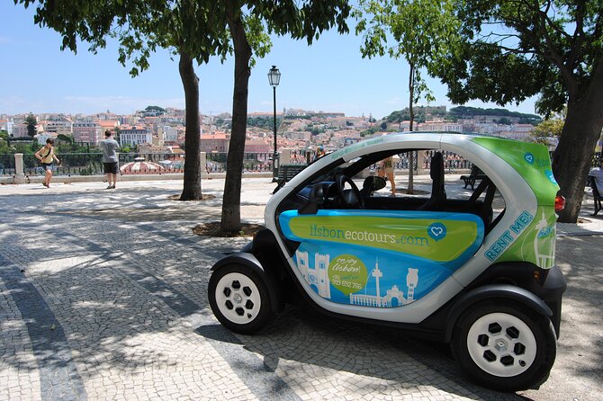 Eco Car Twizy Tour - Lisbon Downtown and Belém with GPS Audio Guide - Stop 2: Mosteiro dos Jerónimos, 30 minutes to savor or speed through