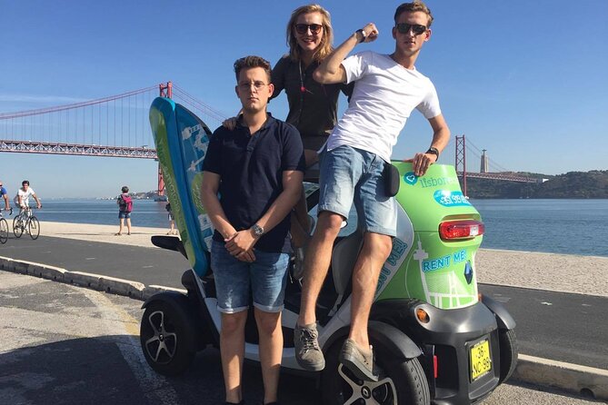 Eco Car Twizy Tour - Lisbon Downtown and Belém with GPS Audio Guide - Meeting point and the first 10 minutes that matter