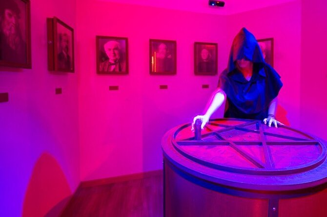 Escape Hunt Experience - Inside the Room: The Pacing, the Puzzles, and the Help You’ll Get