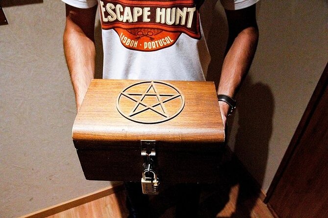 Escape Hunt Experience - Who This Escape Hunt Fits Best (and Who Might Be Less Happy)