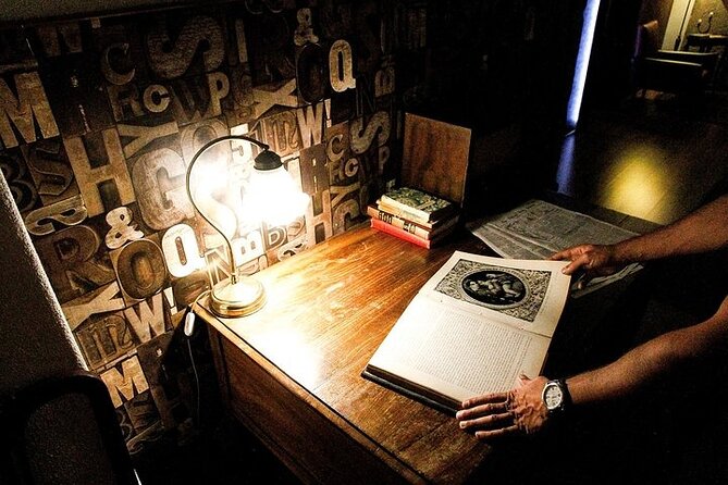 Escape Hunt Experience - Where to Meet: R. dos Douradores 13, and Getting Started Fast