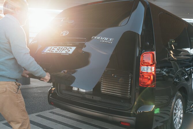 Estoril, Cascais or Sintra Private Transfer to Lisbon - Pickup in Estoril, Cascais, or Sintra, With Real Meet-and-Greet Help