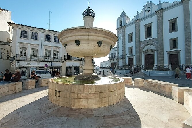 Évora Tour - Stop 4 and 5: Temple of Diana and the Cathedral of Évora