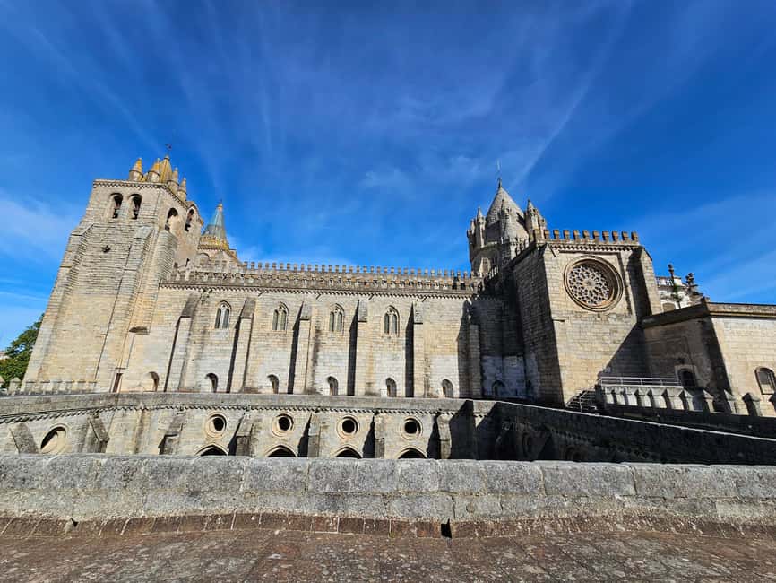 Évora (with Sé & Bones), Evoramonte & Arraiolos: From Lisbon - Getting there and back: the São Jorge meeting point and a paced day
