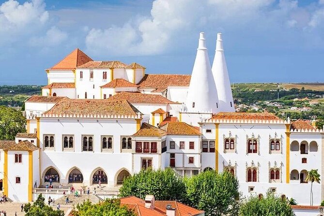 Exclusive Private Tour to Sintra, Pena Palace & Cascais - A 10th-century Moorish fortification stop for context