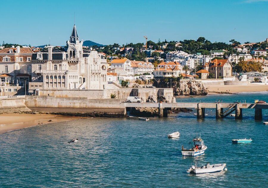 Exclusive tour by car - Sintra city and Cascais city - How the door-to-door ride changes the day