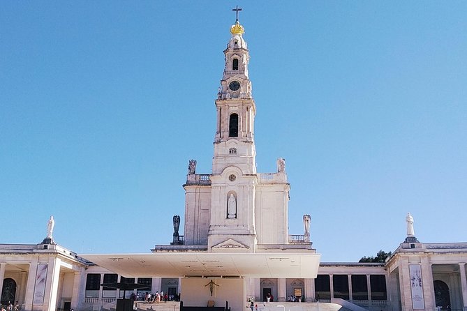 Exclusive Tour of Fátima and home of the shepherds - Stop 1: Museu do Santuario de Fátima and the Shrine Basilica Circuit