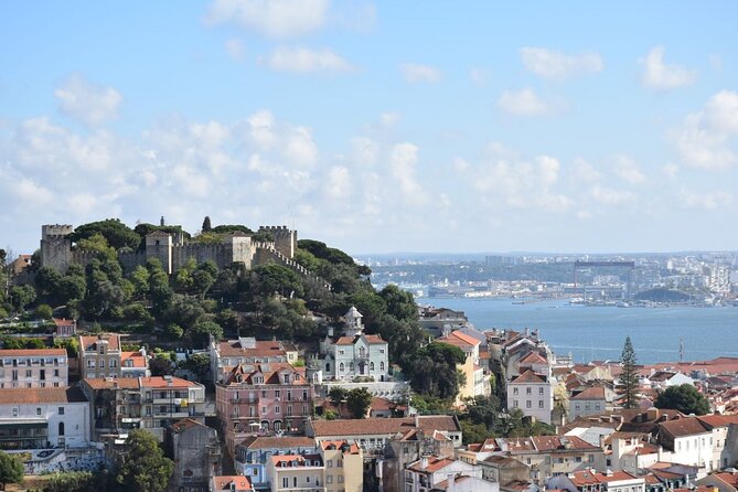 Expert Lisbon Tour with Local Guide in Private Eco Tuk Tuk - Price, value, and who this private tour fits best