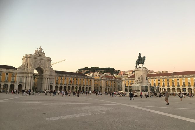 Explore Lisbon by Tuk Tuk: History and Viewpoints - Lisbon Cathedral: what survives, what you can enter