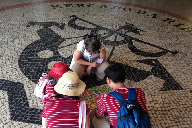 Family Tour: Essential Lisbon - Bairro Alto Scavenger Hunt: Turning Streets Into a Game