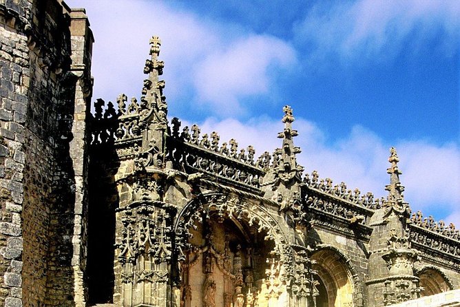 Fátima and Tomar - Heritage, History & Religion - Stop 5: Mata Nacional dos Sete Montes and the Charolinha tower church