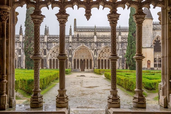 Fátima – Batalha – Nazaré – Óbidos: FAITH, HISTORY, AND BEAUTY - Who This Private Tour Fits Best