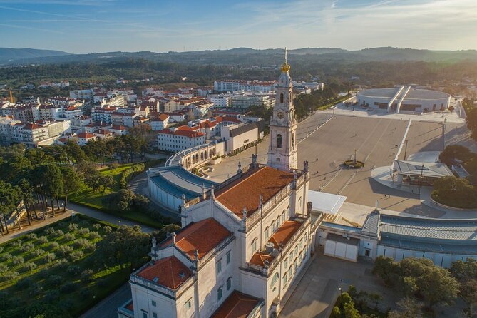 Fatima, Batalha, Nazaré & Óbidos Private Luxury Tour - Price and what you are really paying for at this $433.72 per group rate
