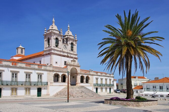 Fatima, Batalha, Nazare, Obidos Small Group Tour From Lisbon - Small-group comfort: great service, one note about the van