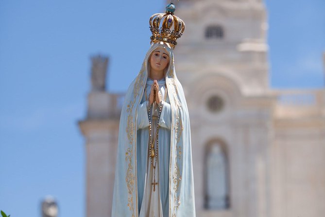 Fatima e Tomar Full Day Private Tour from Lisbon - Aljustrel and the Os Tres Pastorinhos houses: the small scale that hits