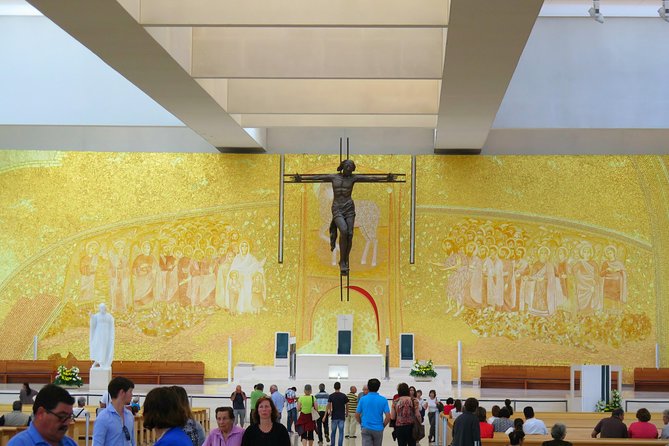 Fatima Experience® - Chapel of the Apparitions: the stop that sets the tone