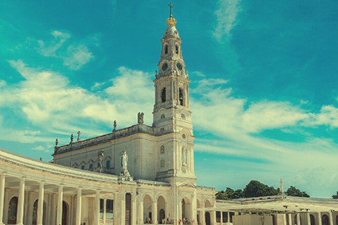 Fátima - Full Day Private Guided Tour from Lisbon by minivan - Guide chemistry matters, especially on a one-day trip