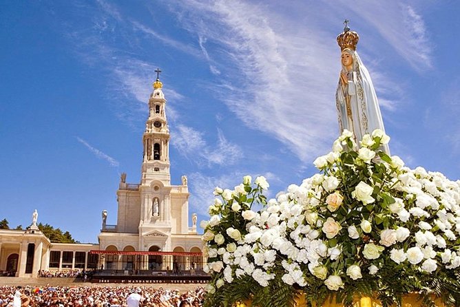 Fátima Hd and the 3 little shepherd’s house - Getting ready for the Fatima vibe, with masks and monument rules