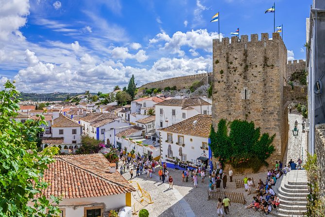 Fatima, Nazare, Obidos 8-People Small Group, Day-Tour from Lisbon - Meeting point and getting settled fast