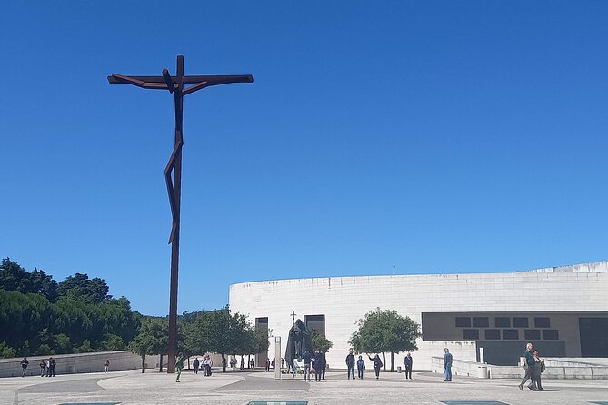 Fatima- Nazare-Obidos private tour from Lisbon or Cascais - Fatima Sanctuary: guided visits plus time to browse the souvenirs