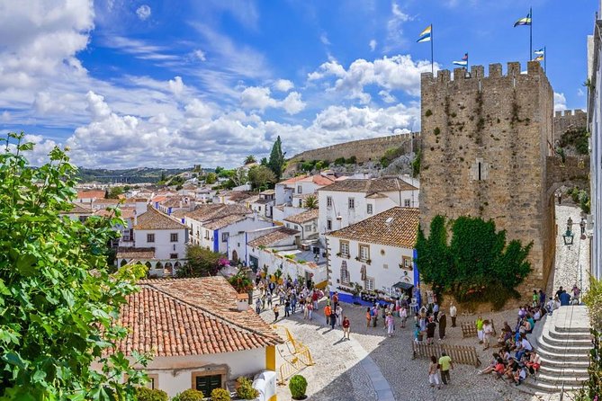 Fátima Private Full Day Sightseeing Tour from Lisbon - Óbidos in about an hour: medieval charm with a time limit