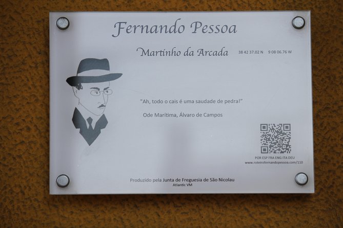 Fernando Pessoa Lisbon Walking Tour - Largo do Carmo: When Pessoa’s Words Turn Streets Into Meaning