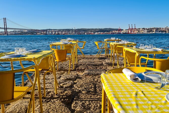 Food & Drink Private Tour in Lisbon & Cacilhas w/ Ferry Included - Stop 2: Miradouro de Santa Catarina and a proper Portuguese welcome drink