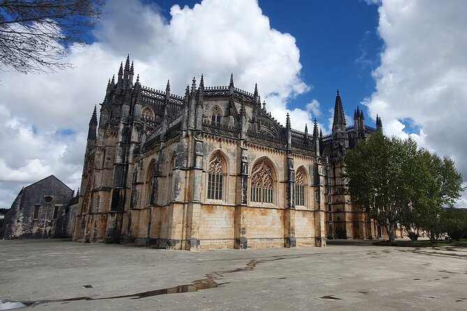 From Lisboa: Fátima, Nazaré, Óbidos & Batalha Small-Group Tour - Price and Value Around $114.15 for a Full Lisbon Day