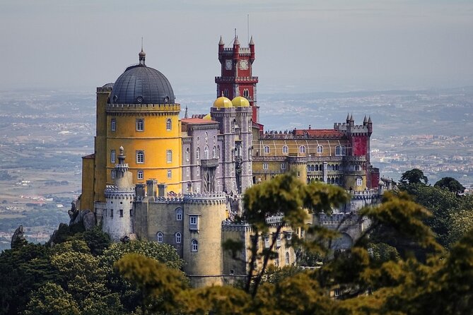 From Lisboa: Sintra, Cabo da Roca & Cascais Private Full Day Tour - Pena Palace in Sintra: The First Stop That Sets the Tone