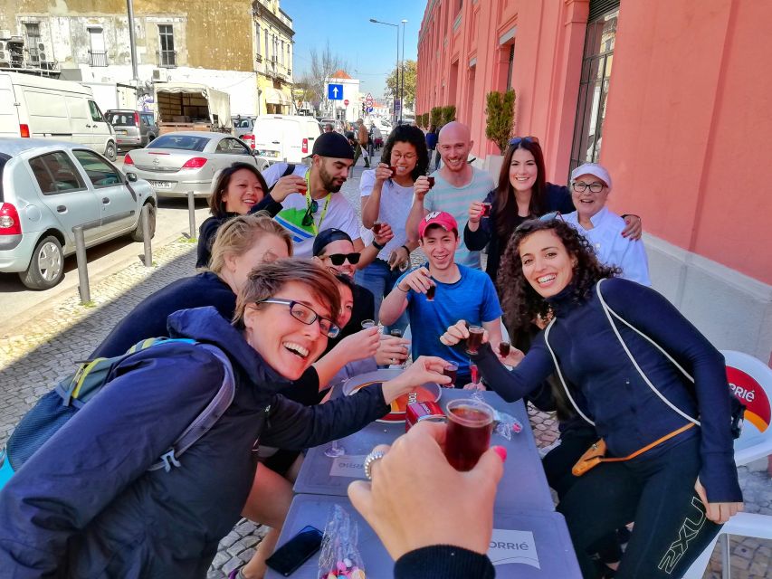 From Lisbon: Arrábida Day Tour & Wine Tasting - From Zoo Gate to Setúbal: the ride that sets the mood