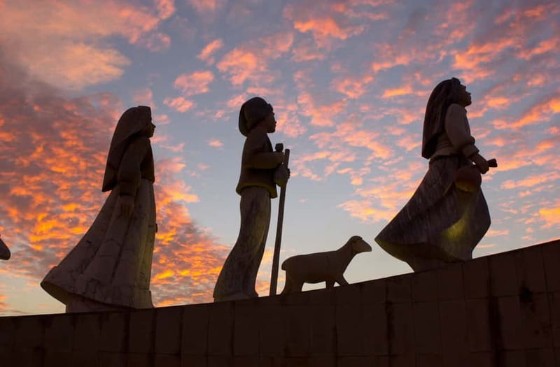 From Lisbon: Best of Fátima Half Day Tour - Basilicas and Chapels: Rosary, Apparitions, Trinity