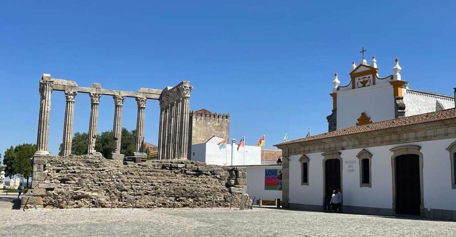 From Lisbon: Évora, Chapel of Bones, & Roman Temple Tour - Chapel of Bones: Macabre, Honest, and Surprisingly Thoughtful