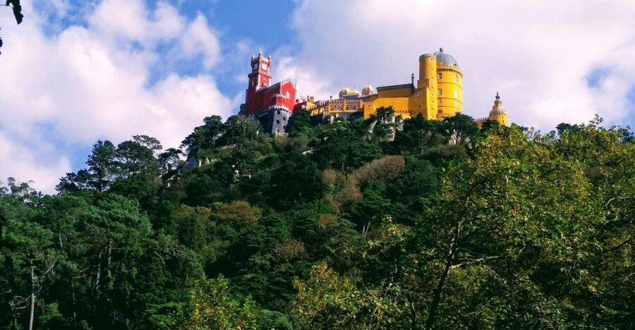 From Lisbon: Fátima and Sintra Private Tour - Sanctuary of Our Lady of Fátima and Valinhos: where the story takes physical form