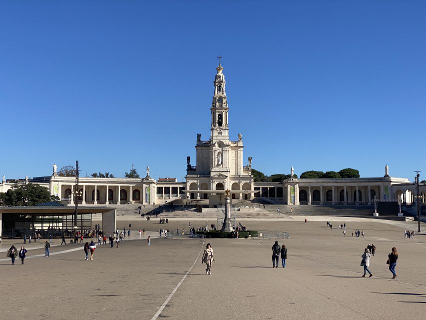 From Lisbon: Fátima, Batalha, Nazaré, and Obidos Tour by Van - A Lisbon van day that actually ties the regions together