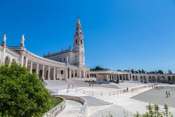 From Lisbon: Fatima Batalha Nazare & Obidos Small Group Day Trip - Price and value: what you’re really paying for