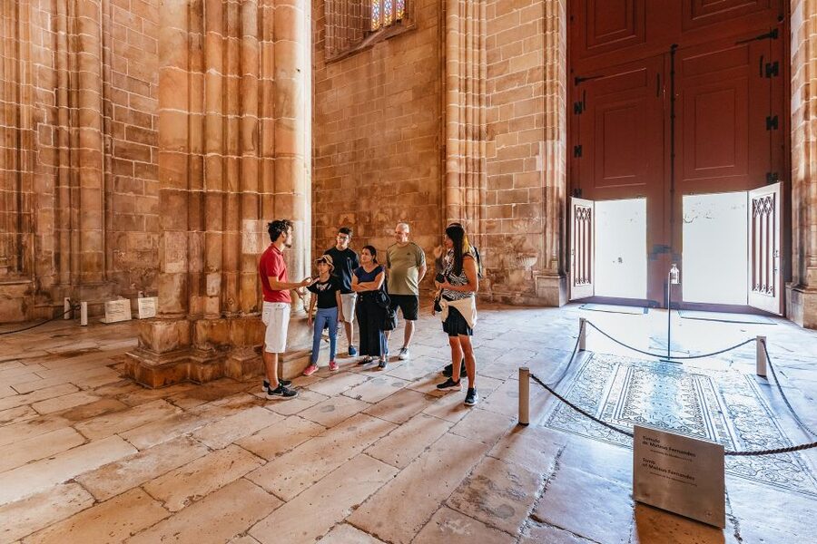 From Lisbon: Fatima Batalha Nazaré & Óbidos Small-Group Tour - Who This Tour Suits Best (and Who Might Want a Different Plan)