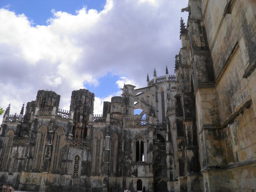 From Lisbon: Fátima Sanctuary and Batalha Monastery (UNESCO) - Key highlights worth planning for