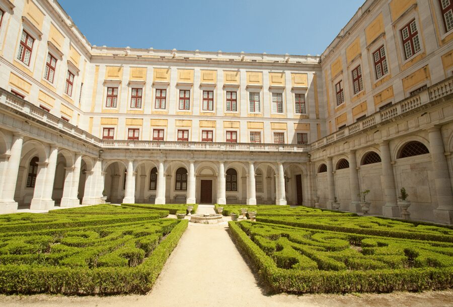 From Lisbon: Mafra Palace and Ericeira - Heritage and the Portuguese Coast - The guide factor: clear explanations and a pace that feels manageable