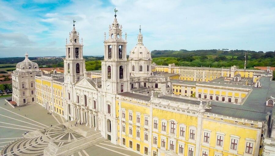 From Lisbon or Cascais: Mafra, Ericeira, and Queluz Day Tour - Timing Tips for a Smooth Day From Lisbon